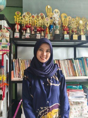 Ade Inayati Farida,S.Pd